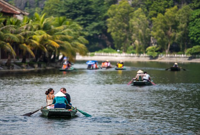 Admiring Ninh Binh's exotic scenery is an incredible idea for any couple on Valentine's Day