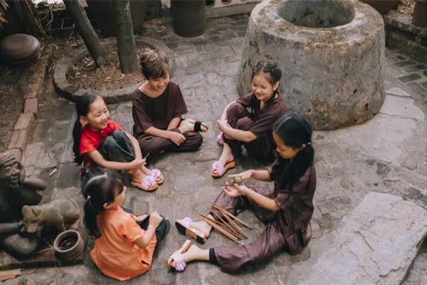 Vietnamese Traditional Folk Games