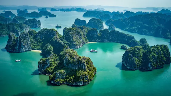 Baie de Bai Tu Long – Le joyau mystérieux du Nord-Est du Vietnam