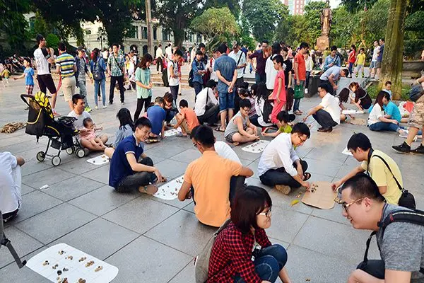 Vietnamese Traditional Folk Games