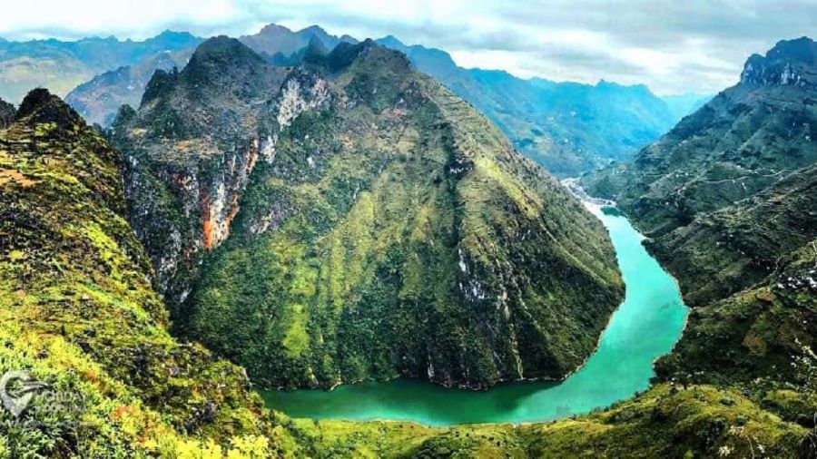 Explore limestone legends across Northeast Vietnam’s iconic Dong Van Karst Plateau