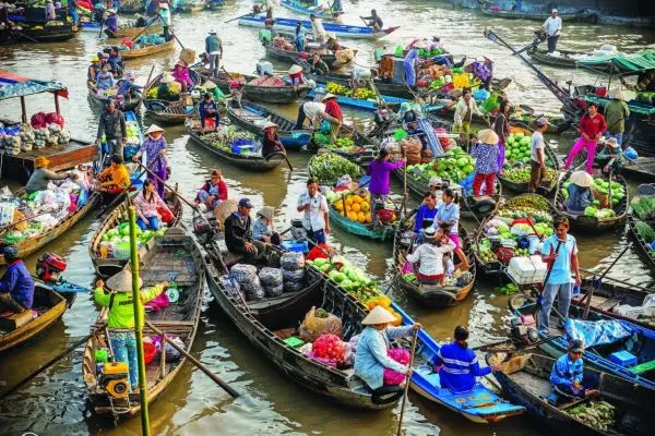 Flolating Market
