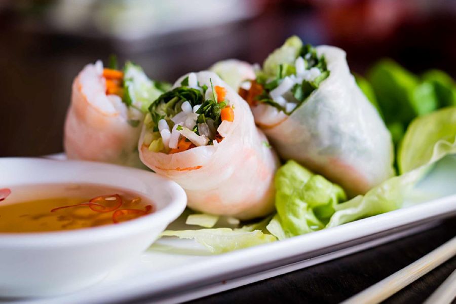 Ben Thanh Night Market tempts with tasty Goi Cuon and flavorful dipping sauce