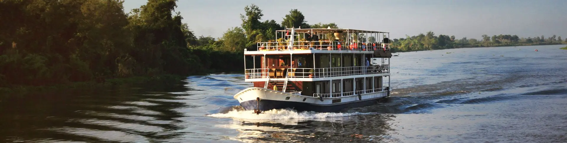 Toum Tiou – Toum Tiou II Cruise – 6 days 5 nights – Phnom Penh – Saigon