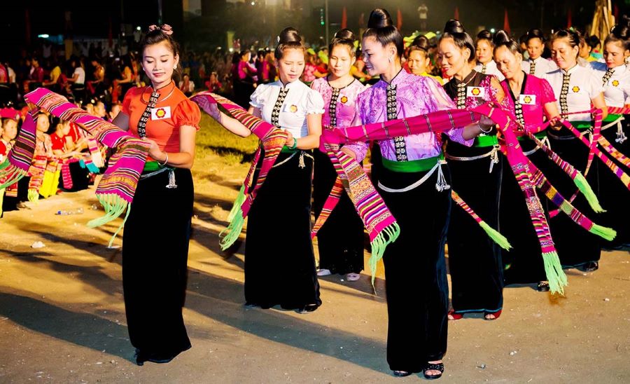 Warm smiles from Ethnic Thai People welcome travelers to Vietnam’s peaceful highlands.