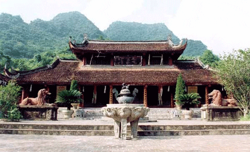Thien Tru Pagoda - March in Vietnam